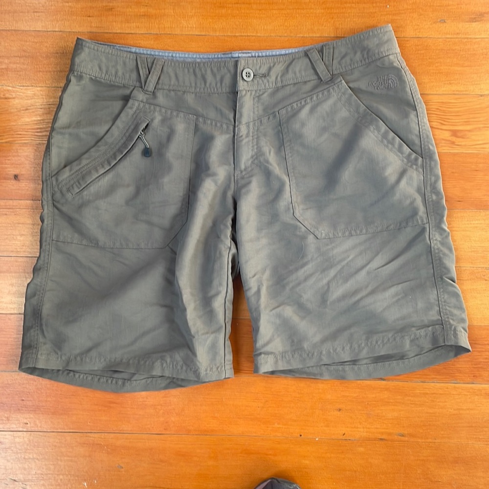 North Face hiking shorts 10” inseam